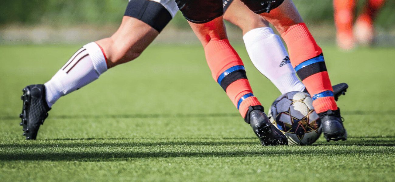 Départs explosifs au football : comment gagner ces premiers mètres décisifs