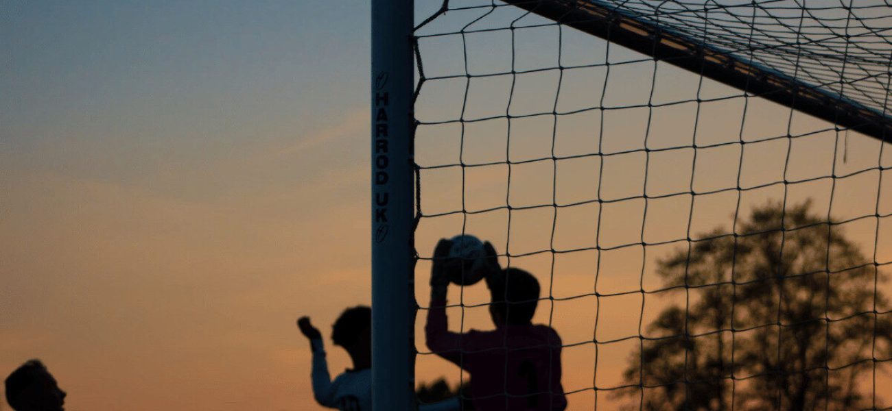 Musculation différenciée au football : adapter les exercices selon vos asymétries